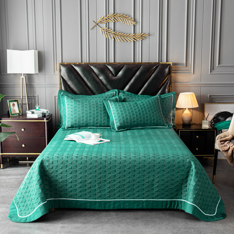 queen coverlet