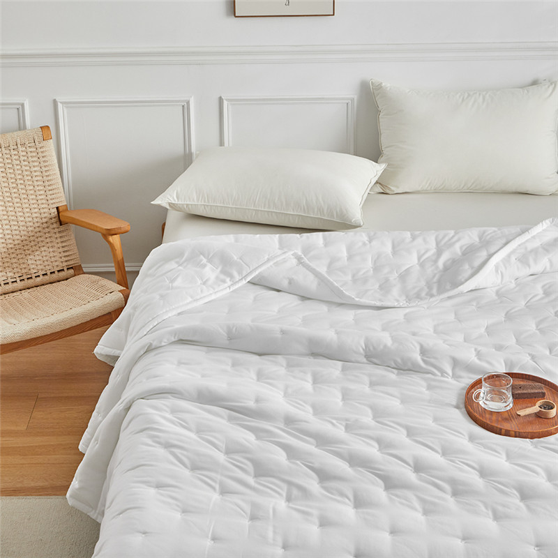 cotton coverlet