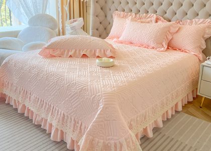 bed coverlet