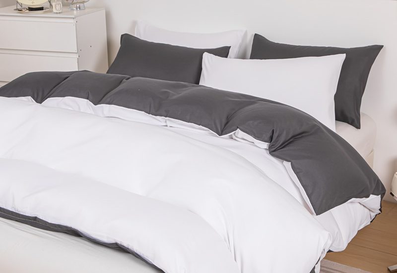 white coverlet