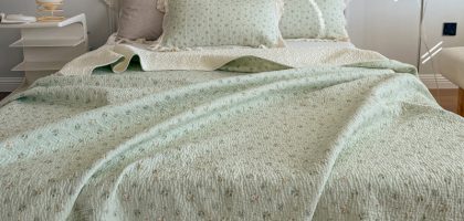 how to layer a bed with a coverlet