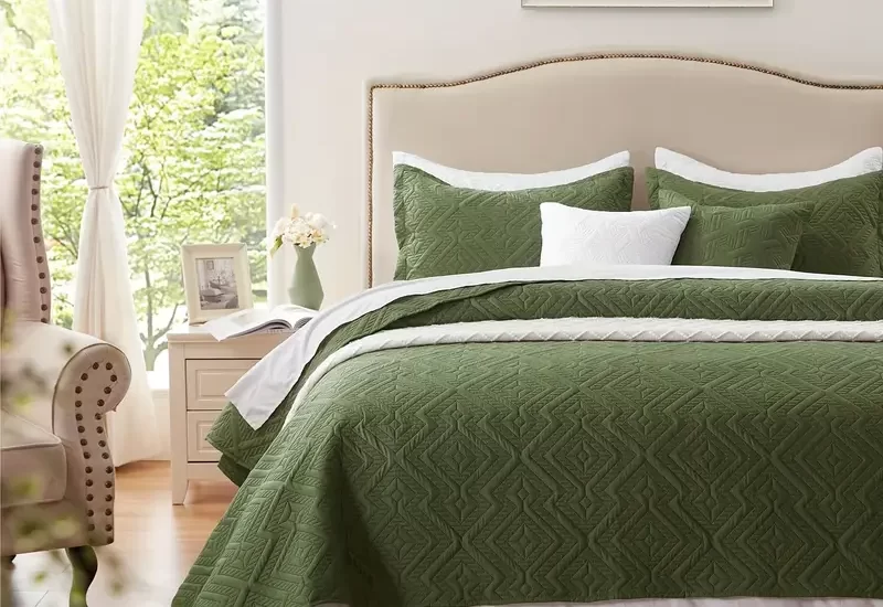 green coverlet