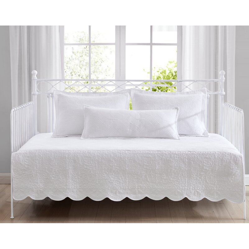 daybed coverlet