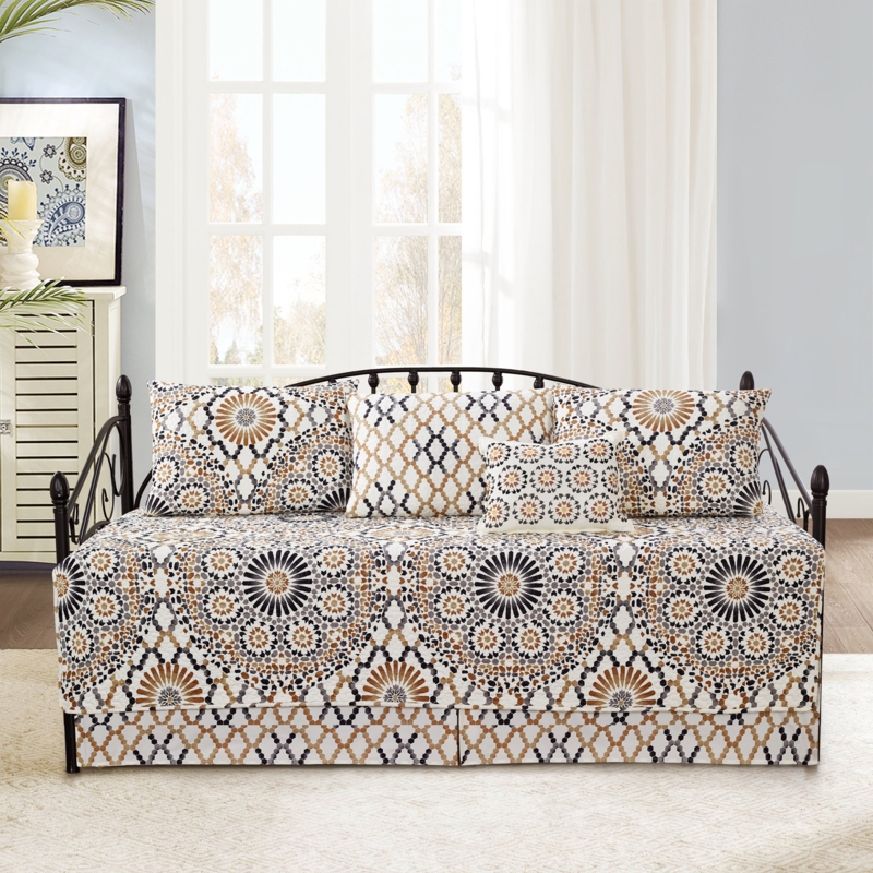 daybed coverlet